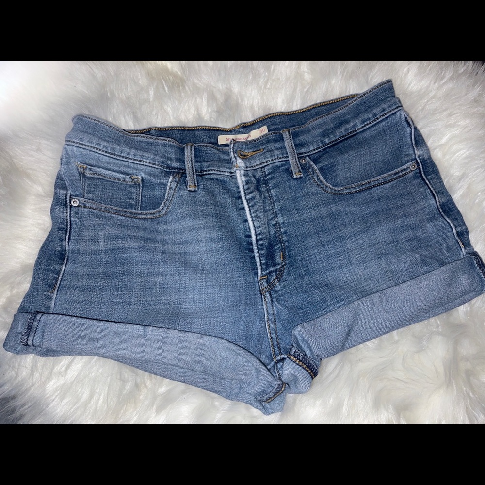 Used Levi’s shorts